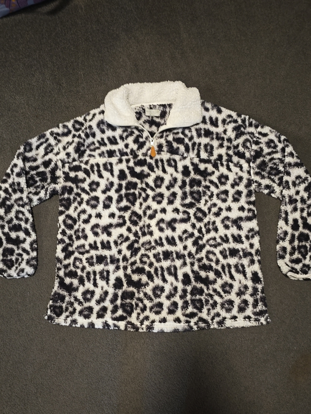 Warm & Cozy Sherpa Leopard Quarter-Zip Pullover - Black & White